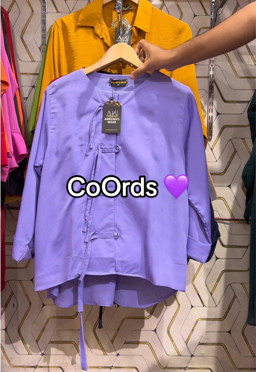 New Style coOrd just dropped!! Hurry to grab, we are just DM away.  #ameenaswear#ameenaswearpk #coords #newcollection #ameenawear 