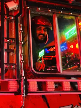 Duty බහින බංටි පුතා හෙල්මට් එක දාගෙනම 😂#bus #srilanka #trending #viral #fyp @𝗣 𝗜 𝗬 𝗨 𝗕 𝗢 𝗬 ✅ 🐼 