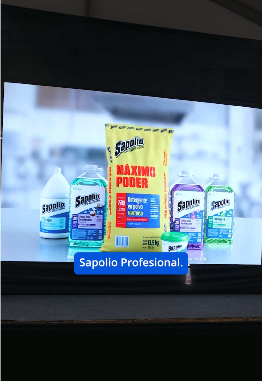 👀 Mira cómo vivimos la #Gastromaq2025 con #SapolioProfesional 💪!​ 💥 Tuvimos premios, todo nuestro portafolio y una ponencia con tips para mantener tu negocio impecable y cumplir con las inspecciones. 🔍. ​ ✨ ¡Compruébalo ya! Sapolio Profesional, #LimpiezaProfesional para una suciedad de otro nivel.