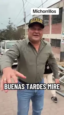 🚫🍻 ¡AGUA PARA LOS BORRACHOS!🪣🚿 Nuestro alcalde Fernando Velasco continúa trabajando por un distrito más seguro y ordenado para todos. Hoy, interviniendo a personas que consumen alcohol en la vía pública y obstruyen las veredas, afectando el libre tránsito de niños, familias y adultos mayores. ✅ Las calles y veredas son para caminar con tranquilidad y seguridad, no para el desorden. Porque Chorrillos merece respeto, seguimos recuperando los espacios públicos y reafirmando nuestro compromiso con una ciudad limpia, segura y digna. #ChorrillosOrdenado #VeredasLibres #ConvivenciaCiudadana #AlcaldíaEnAcción