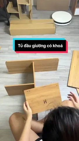Tủ đầu giường có khoá chỉ hợ 200 xu #tudaugiuong #tabdaugiuong #tudaugiuongcokhoa #tiepthilienket #affiliatemarketing 