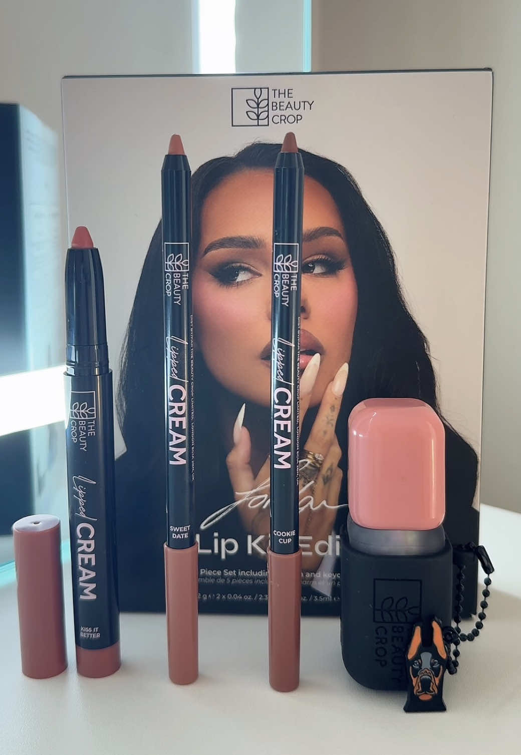 #thebeautycrop #jordanxthebeautycrop #collab #lipkit #newness Made by Jordan, worn by you. Introducing our exclusive Lip Kit, created in collaboration with Jordan Lipscombe.  Designed to help you achieve her signature nude lip looks, this kit has everything you need - from soft matte moments to juicy glossy perfection. Inside, you'll find our: Ultra-creamy, pigmented and waterproof Lipped Cream Lip Liner in: Cookie Cup (Medium Warm Brown) Sweet Date (Neutral Nude Brown) Matte and budge-proof Lipped Cream 2-in-1 Soft Liner in: Kiss It Better (Warm Nude) Hydrating, non-sticky and high-shine Glow Milk Lip Oil in:  Final Touch (Clear with Purply-Pink Shimmer) 