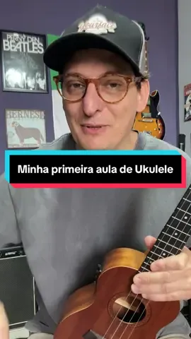 Uma aula completa pra você aprender a tocar seus primeiros sons agoraaa! #aprendanotiktok #ukulele #ukuleletutorial #aulademusica #musicvideo 