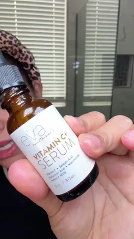 #creatorsearchinsights ✨ Evas Naturals Vitamin C Plus Serum with Hyaluronic Acid, Retinol & Niacinamide fights wrinkles, fine lines, dark spots & blemishes 💧 On SALE now with FREE shipping! @Evas Natural Skin Co #evasnaturals #vitaminc #skincare #tiktokshopcreatorpicks 