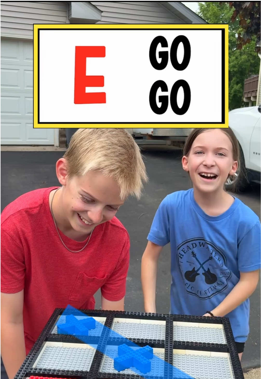 Brother vs Sister Tic Tac Toe 🤪 #fyp #family #brainteaser #trivia #riddle 