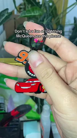 Lightning keychain McQueen custom unlimited edition ideal for any fan💖🏎️👀🔎⚡️#lightningmcqueen #disneycars #disney #lightningmcqueen95 #fpy 