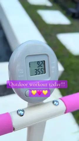 Full body workout out in the sun ☀️ #Fitness #homegym #homeworkout #flybird #squat 