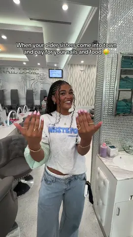 LADIESSSS…🤫😈 KK, lovesss when we’re home lol @makayla aubrey 