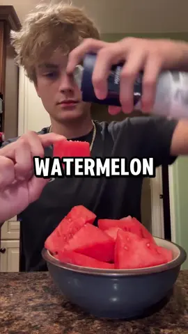 If a man mixed watermelon and salt 🍉🧂. Save for later🌿 #fyp #viraltiktok #healthylifestyle #watermelon #salt 