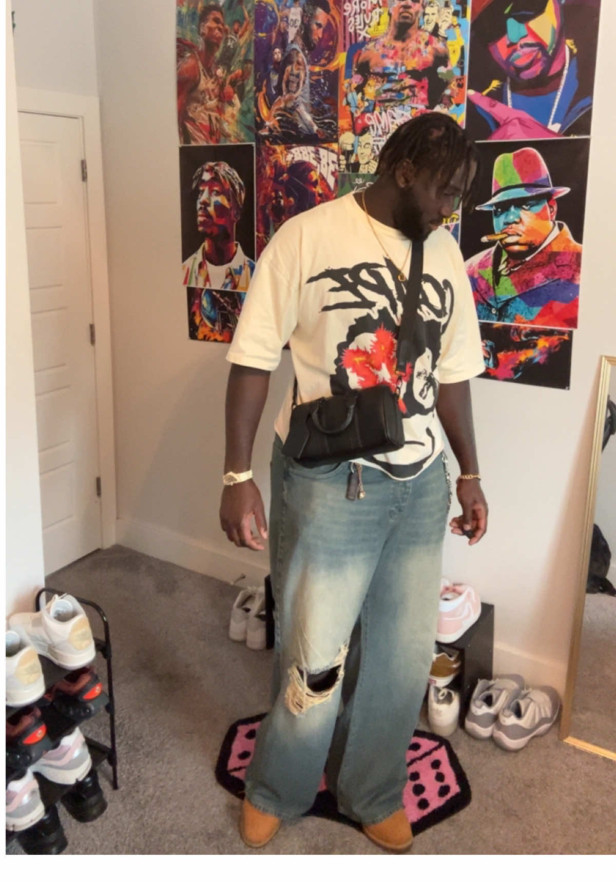 New challenge one fit a week 🔥🔥🔥 Week 1 As always keep it simple 🔥🔥🔥🔥 “SOL LU OYOF “ #grwm #fyp #viral #OOTD #streetwearstyle 