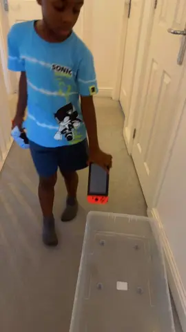 Last night before school starts, gadgets handed over may all children excel this academic year 🙏🏾 #mumsoftiktok #mumlife #backtoschool #mumofboys 