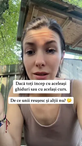 Dacă toți încep cu aceleași ghiduri sau cu același curs, de ce unii reușesc și alții nu? 🤔#viralvideos #viralproducts #tiktokviral #marketingdigital #jobonline 