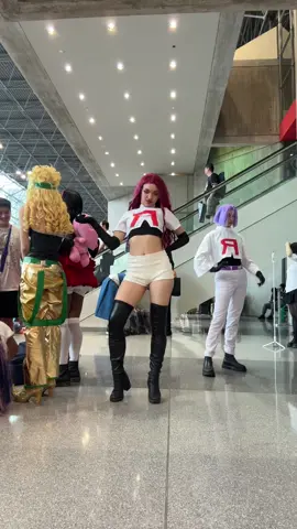 i honestly had no idea it could move like that #teamrocket #pokemon #cosplay #animenyc (James: @Gale <3)