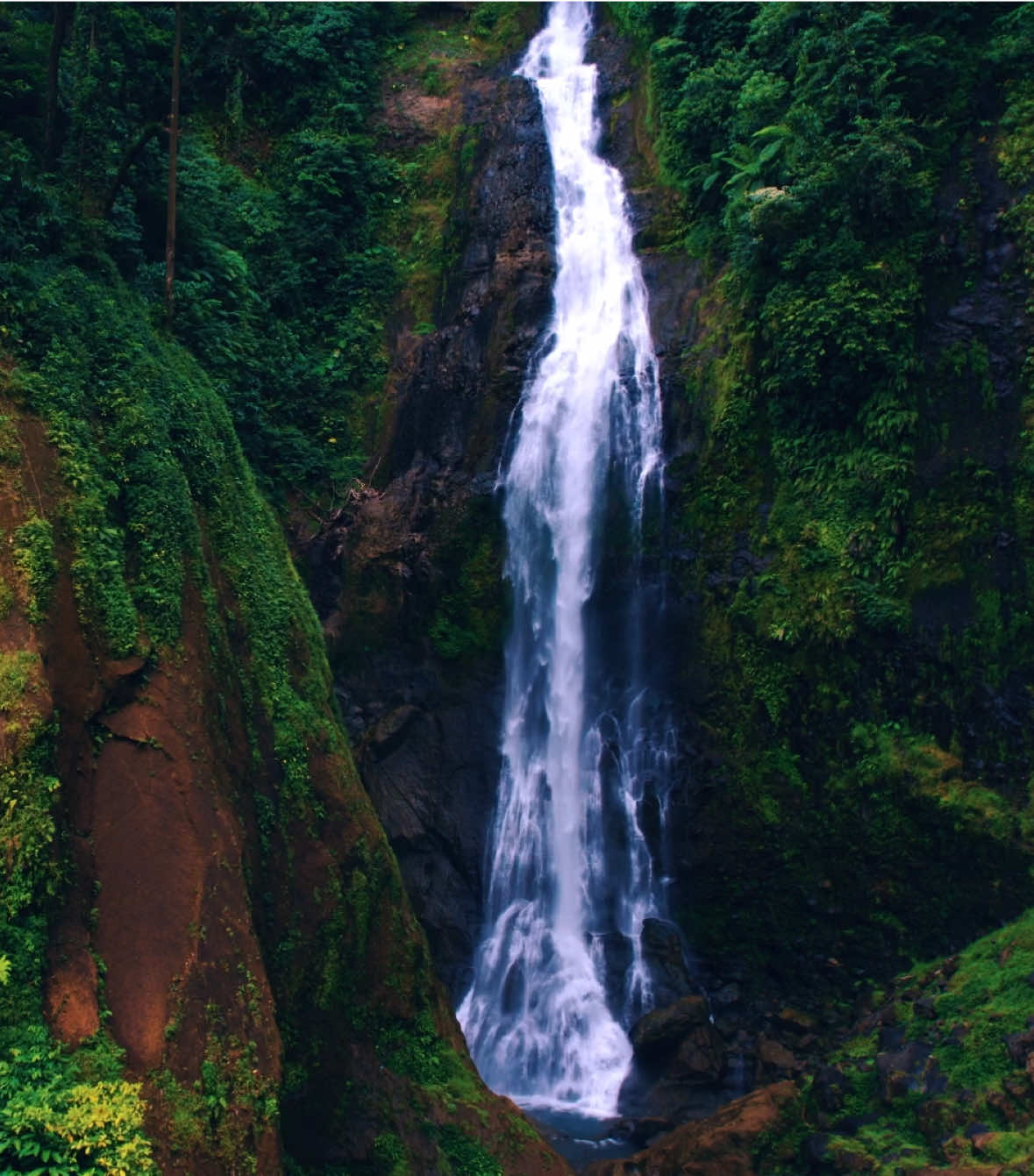 Air Terjun Si lima - Lima terletak di Maju Mambe, Kecamatan Marancar, Kabupaten Tapanuli Selatan, Sumatera Utara. #travelphotography #airterjun #airterjunsilimalima #tapanuliselatan #sumaterautara 