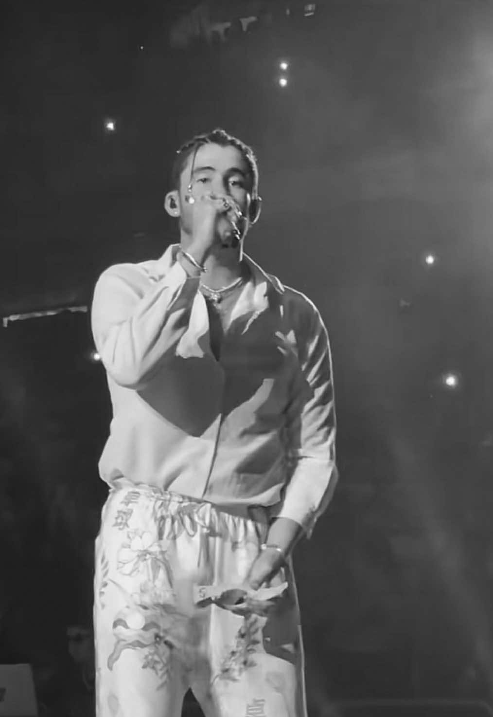 Un ratito - bad bunny #badbunnypr #ratito #foryoupage #paratiiiiiiiiiiiiiiiiiiiiiiiiiiiiiii #fyp 