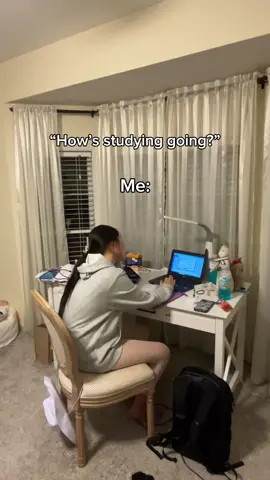 RIKAAAA singing to moonstruck hahaha @enhypen #enhypen #moonstruck #kpop #studying #vimiandrika 