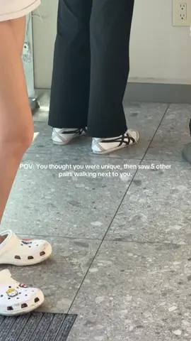 You don’t find Onitsuka Tiger, Onitsuka Tiger finds you. 👟 #onitsukatiger #sneakers #fashioninspo #onitsukatigermexico66 #fypシ 