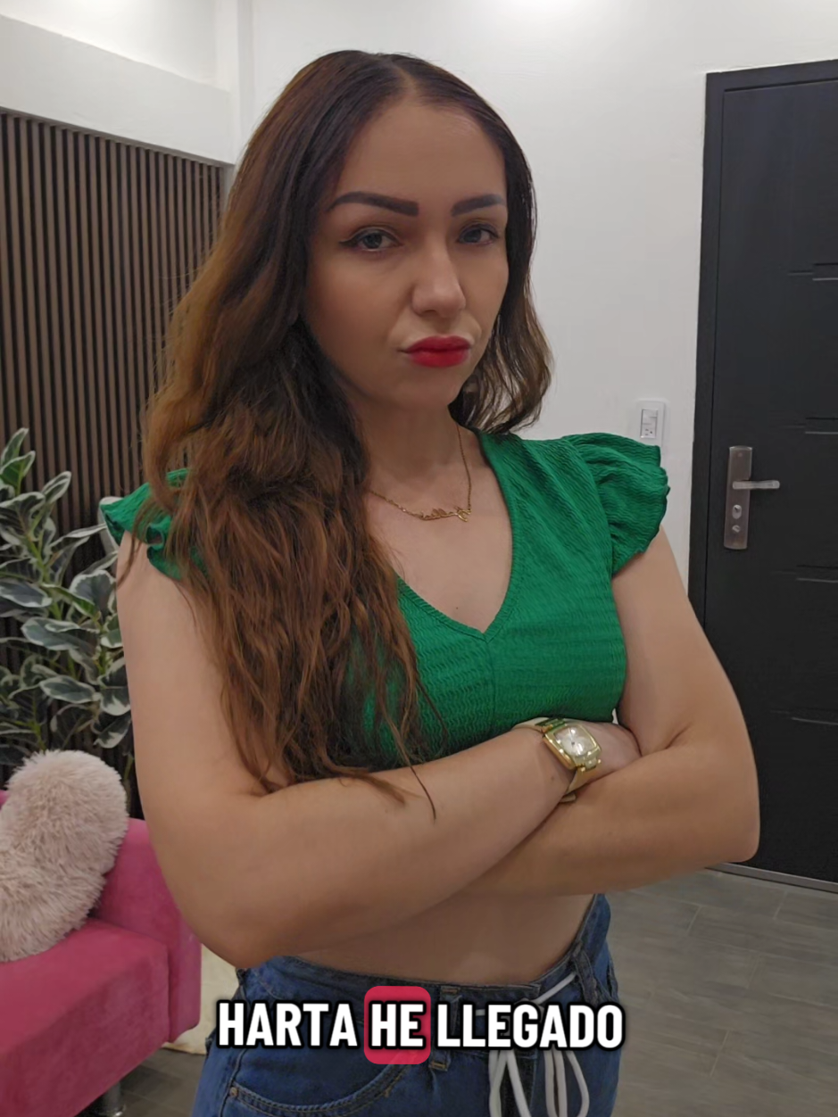 ¡Ya estoy cansada! 😭 @NATHALYER shampoo artesanal  #MissAzalhia #maestraviral #fyp #Miss #girls 