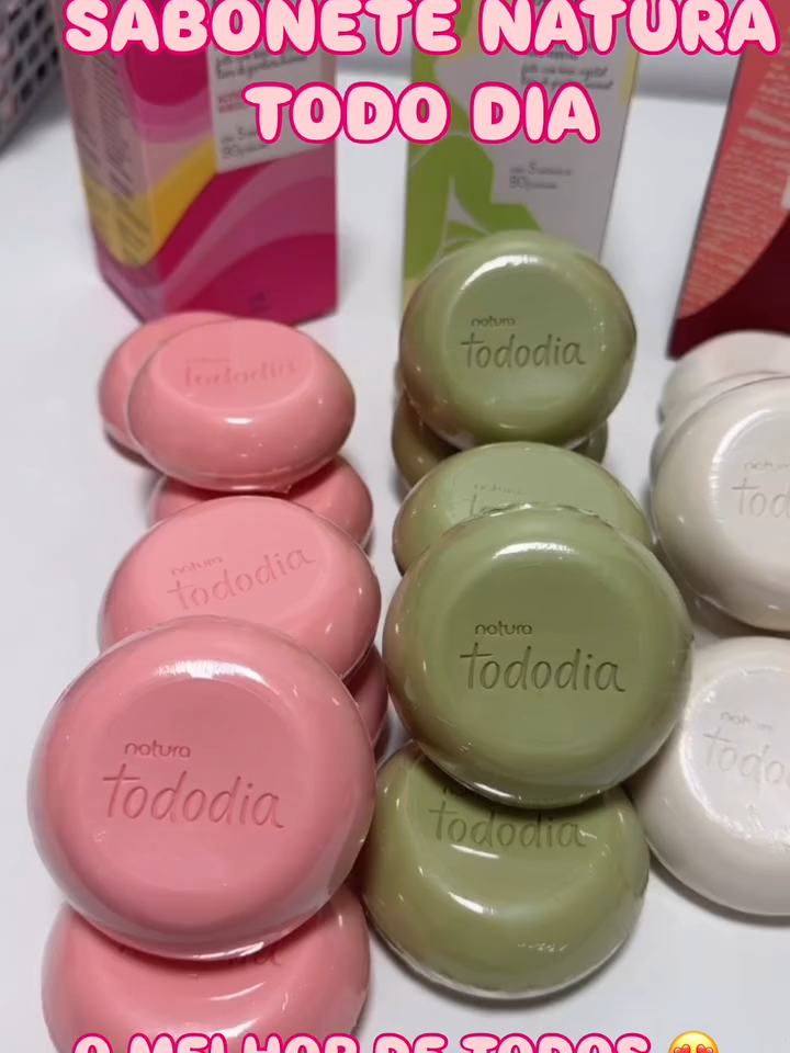 Com toda certeza o melhor sabonete de todos!!! E aqui vai uma dica de amiga... Se você comprar no meu espaço digital e com meu cupom, garante descontos IMPERDÍVEIS!😍🔥 ❤️Não esquece de colocar o meu cód. de consultora KRISMATOS para ativar o cupom 🌹Cupom: AGOSTO / TIKTOK 15% OFF 🔥Link na bio❤️ #natura #naturaoficial #consultoradigitalenatura #consultoranaturadigital #grupodepromocoes #produtosdebeleza #naturatododia #sabonetenatura