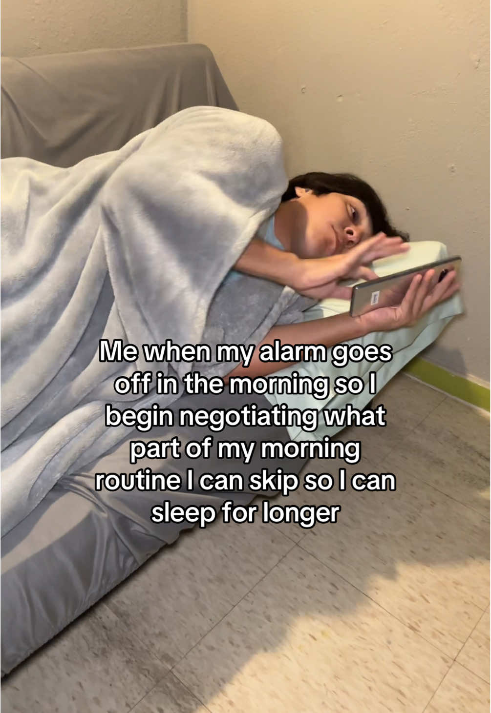 I just need 30 more minutes 😴 #fyp #foryou #viral #morningroutine #sleep 