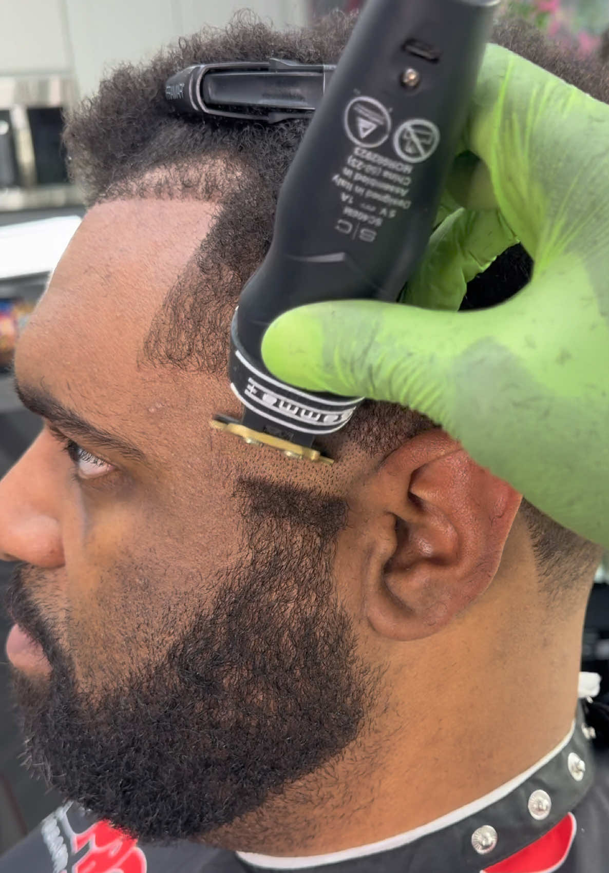 Happiness does not come from doing easy work but from the afterglow of satisfaction that comes after the achievement of a difficult task that demanded our best. * @StyleCraftUS  * #taylorcutz #nocolor #labarber #haircut #losangeles     