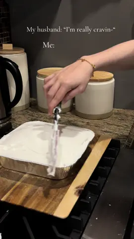 🥸 #baking #tresleches #couple #bakingszn #cake 