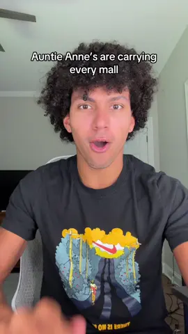 I love Auntie Anne’s #auntieannes #fyp #mall #trending #food 