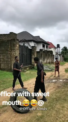 #akwaibom #akwaibomtiktokers #officercolos #tredingvideos🔥 