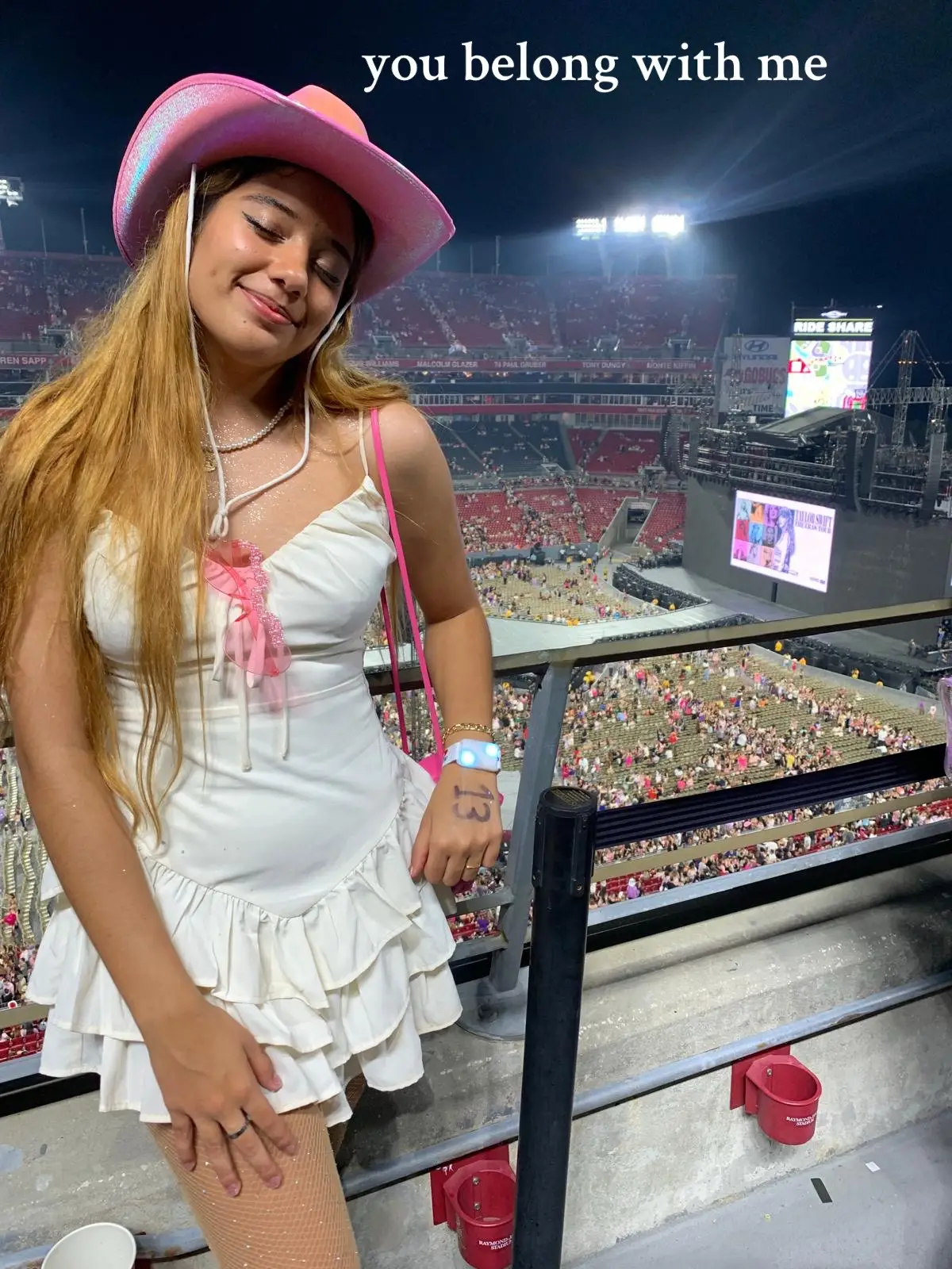 my two personalities #taylorswift #theweeknd #foryou 