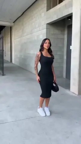 Esse Vestido Midi Costas Nuas Tubinho Canelado Anarruga é perfeito para valorizar as curvas com muito estilo. Ele é colado, modelador e super confortável, com tecido canelado anarruga que se ajusta ao corpo sem perder a elegância. O detalhe de costas nuas com alças delicadas traz aquele toque gringa fashion, ideal para quem ama estar na moda e chamar atenção na medida certa. 👉 Perfeito para usar em festas, encontros, viagens ou até no dia a dia com tênis ou salto. E o melhor: tudo isso por apenas R$28,95 a R$32,99 na Shopee! 🛒 Garanta já o seu clicando no link: ▶️Link bio minha loja na shopee  ▶️Link no destaque 900/1000 ▶️No Tik TOK   silvaantonio236 Copie esse numero de  ID. ARP-YBJ-YSB Cole no site da shopee  🔥777 -    🌌 369 - 📿 888 💰 21 – 27 – 54 – 108 – 711 https://collshp.com/loja196  https://s.shopee.com.br/9KY9Di47B https://s.shopee.com.br/9KY9Di47Bs #VestidoMidi #ModaGringa #LookPerfeito #EstiloFeminino #Tendência2025 