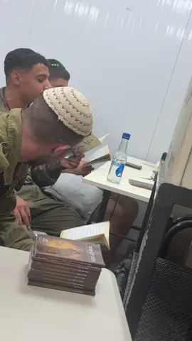מי שמעוניין משתדל לעשות כל לילה לייב סליחות באינסטגרם מוזמנים קישור בפרופיל👑🤎#סליחותאליעדשרעבי🙏🏽 #אליעדשרעבי #פוריוישראל #גולני13 