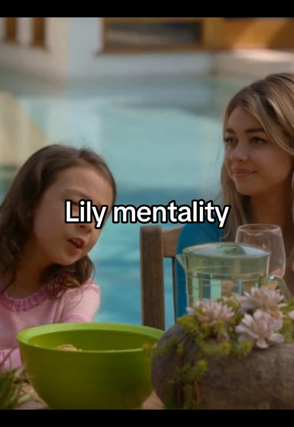 |@Mitchell's Lawyer 🐝🎶| #modernfamily #mofy #mofytok #sofiavergara #mentality 
