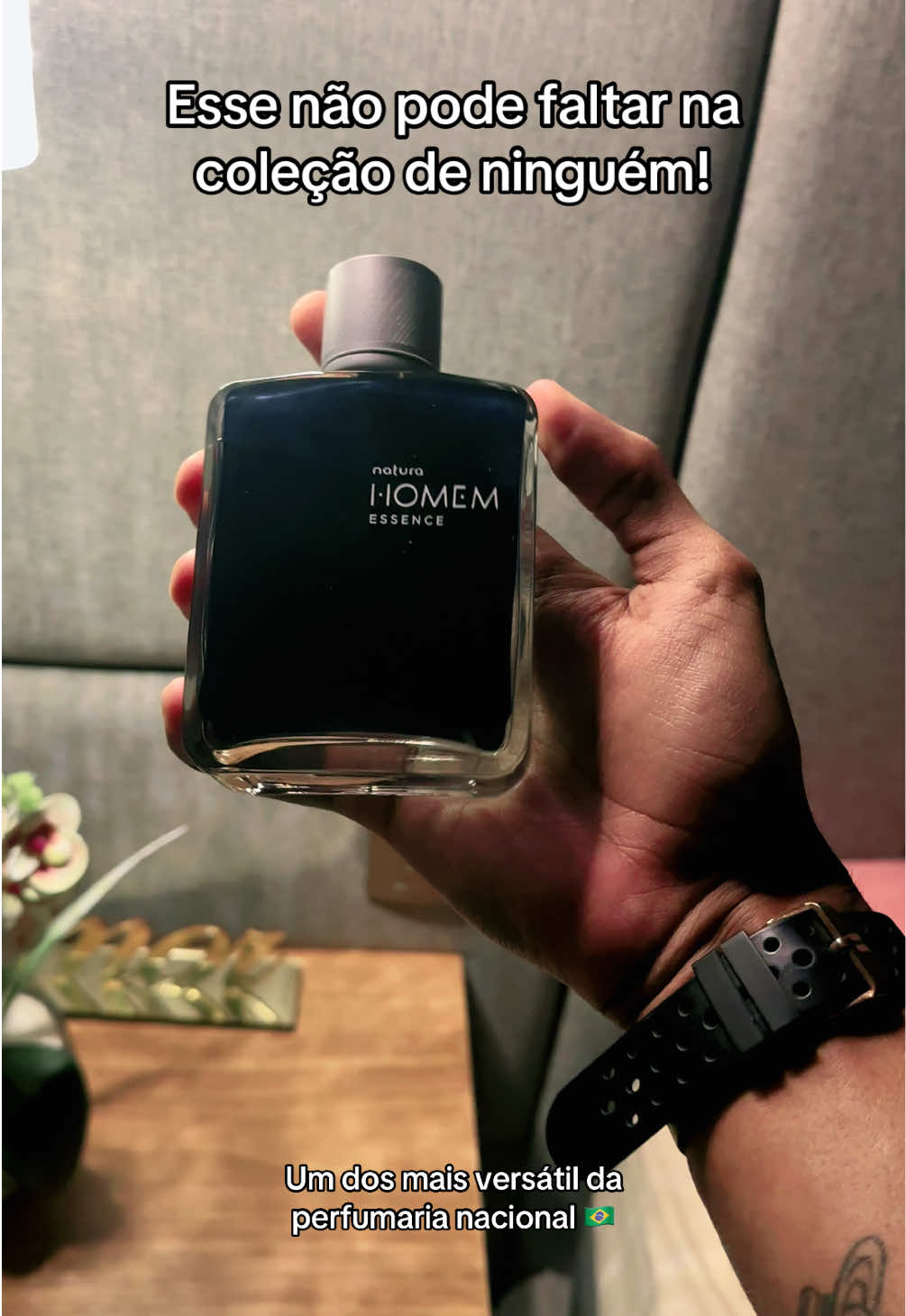 Homem Essence, um dos mais versátil da perfumaria nacional 🇧🇷 #perfumetiktok #perfume #homemessence #perfumesmasculinos 