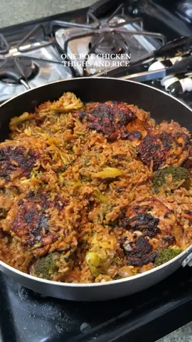 Nothing better then an easy cleanup, healthy, delicious dinner🤍🍗🍚✨ #DinnerIdeas #healthy #mukbang 