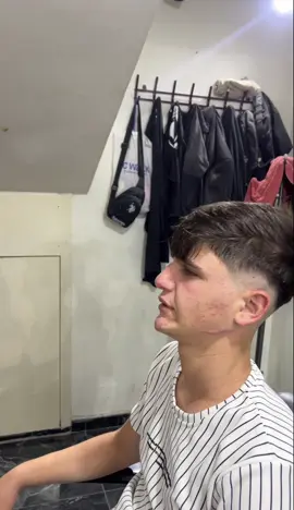 ل كل شي وأحر شعرو خفيف وأشقر يعملو هيك مع mide fide❤️👌#foryou #explore #StylishLooks #barbershopvibes #haircutgoals 
