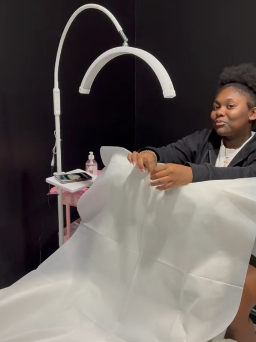 I see it's Mock your mother Monday, here at Lavish Artistry Beauty Studio🤔 #daughter #laughsfordays #laugh #jet2holidays #beauty 