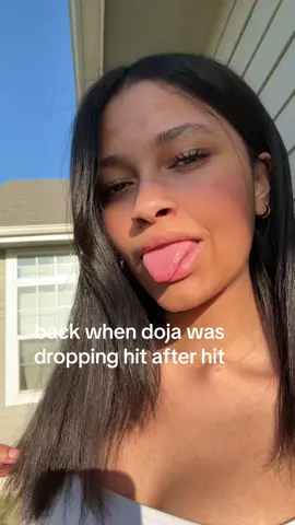 doaj's prime and yes, i did go outside just to make this tt #songs #music #dojacat #prime #doja #likethat #meow