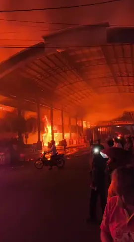 kebakaran dipasar payakumbuh  Selasa 26 Agustus 2025