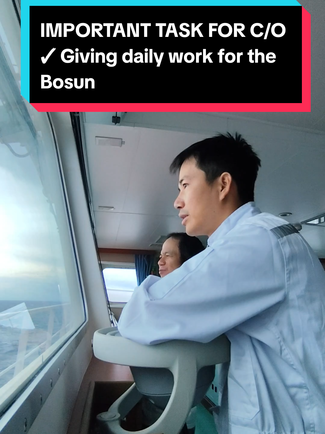 One of the important task for C/O ✓ Giving the daily work for the BOSUN #lifeatsea #seamantiktok #thuythuvienduong #fyp #seafarerslife 