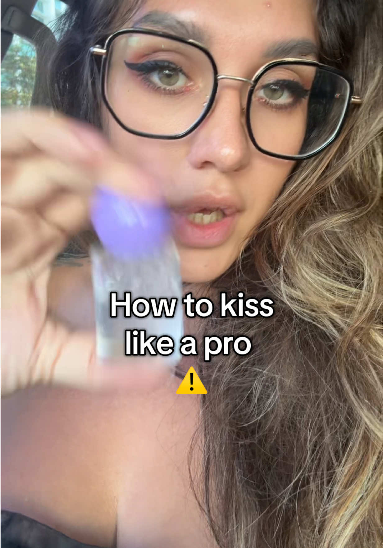 Bestie… this oral probiotic spray is literally a game-changer soooo No more worrying about morning breath, post-coffee breath, or even those “am I kiss-ready?” moments. It’s like having fresh bread-soft breath and clean oral care in your pocket 24/7. Perfect for school, dates, or just feeling confident all day. Honestly, I don’t leave the house without it anymore! 💋🌿 @ceelike.global_official  #FreshBreathOnTheGo #OralCareSpray #ProbioticMouthCare #BackToSchoolFresh #KissReady