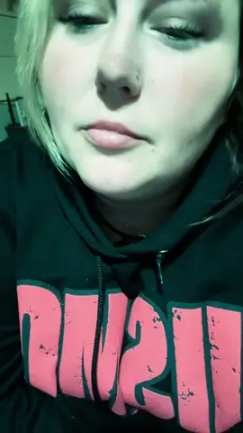 There’s a big difference between who I was then and now. But I’m learning and growing into the person I am meant to be. I won’t make myself smaller or less for anyone ever again. It’s love all of me or get lost. #ms_girl7 #foryoupage #teamhotmessmoms #rideordiettfam #healing 