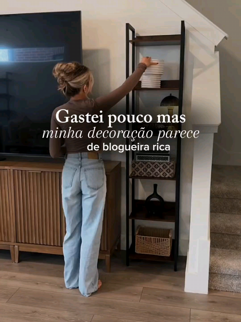 Gastei pouco mas minha decoração parece de blogueira rica ✨ Deixei os links na minha BIO só pesquisar pelo número 🔍 318 #comprinhasparacasa #casadecorada #saladecorada #achados achados para casa, dica de casa, casa decorada l