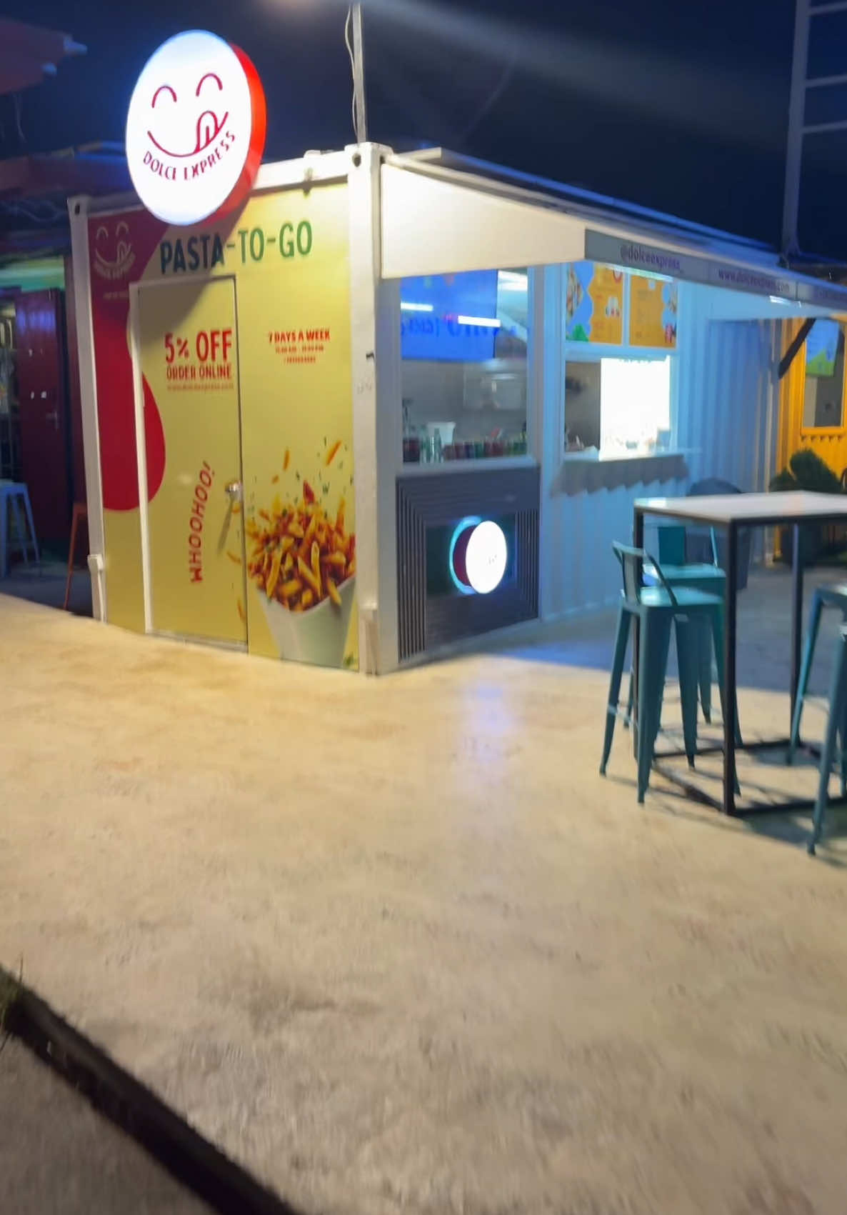 YO THIS WAS THE BEST PASTA EVER 🍝 #alfredo #pasta #pastatruck #roblox 