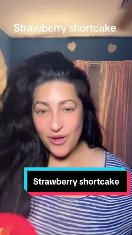 Hello my lovely friends 🙋🏻‍♀️@Irfanbutt @jessica #strawberry #strawberryshortcake #jesseepoo8 #makevideos #eating 