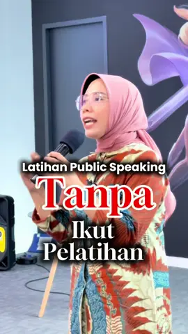 Pasti sering dengerkan kalau mau latihan #publicspeaking di rumah tanpa ikut pelatihan, coba ngomong di depan kamera terus direkam. Saran saya, ngerekamnya jangan cuma sekali, tapi minimal 3 kali. Setelah proses merekam ini, lakukan 3 kali evaluasi. Kita jadi bisa tahu, bagian apa saja yang perlu ditingkatkan dan dibenahi #SemuaBisaBicara  #SpeakingSkills #KomunikasiEfektif #PresentationSkills #BangunPersonalBrand #ConfidenceBuilding #KomunikasiPublik #LeadershipCommunication