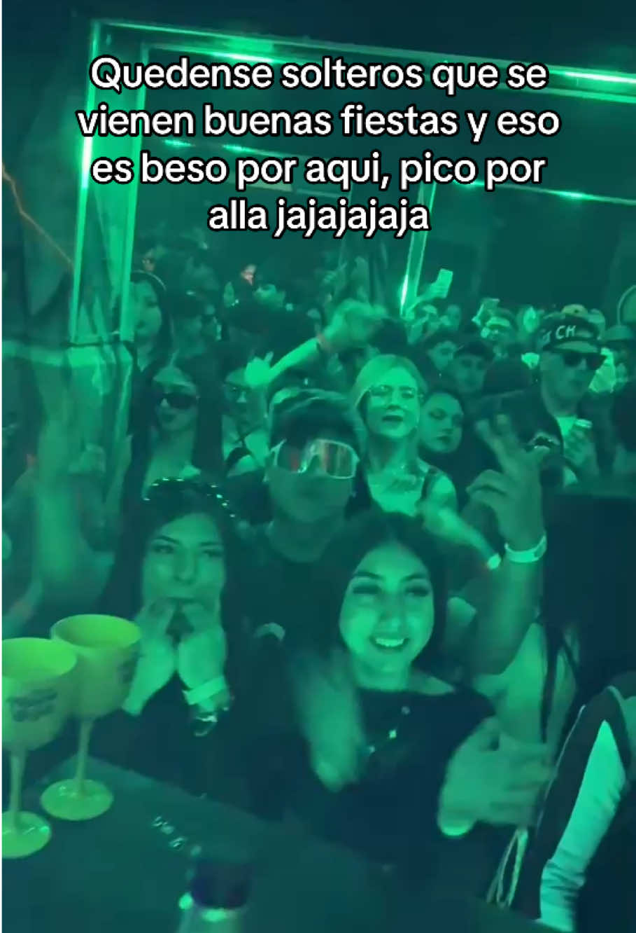 No consiga petalo todavia 😂😂 #quevivalaparranda #zapateo #viralvideoo #tussisabes🍇 #popular 