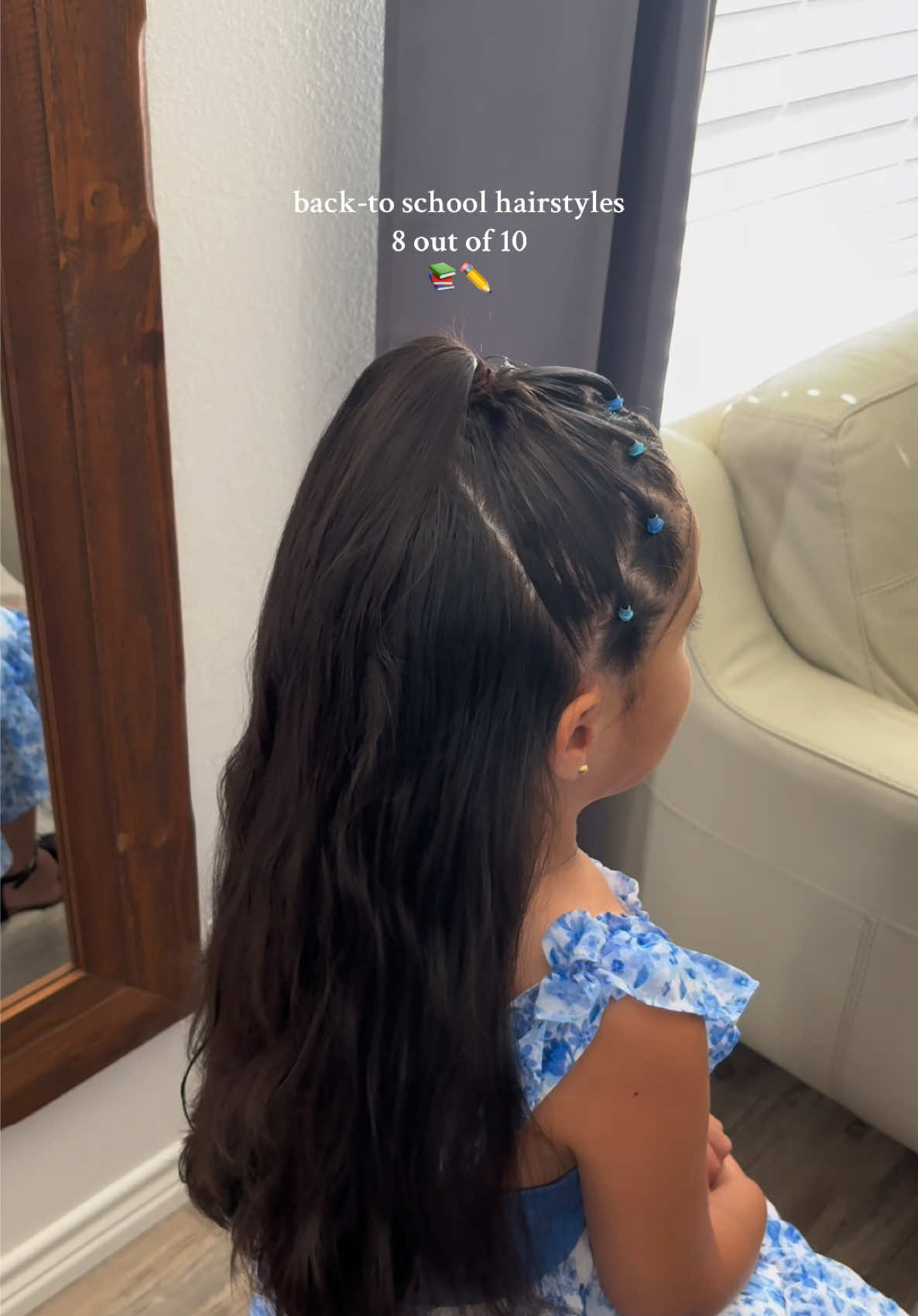 Been loving half up hairstyles, but with a twist 🤎 #hairtutorials  #toddlerhairstyles #peinados #backtoschool #fallhairstyles 