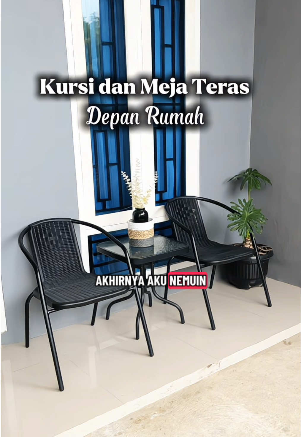 Kursi dan meja teras depan rumah. Yang mau langsung order di keranjang pojok kiri bawah yah #kursiteras #mejateras #kursiterasmewah #dekorasirumah #kursisantai 