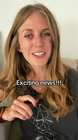 Drop your Antarctica questions below! Can’t wait to travel with you all next year!! Find full trip details at my website in my profile 🇦🇶  #antarctica #grouptrip #grouptrips #antarctic 