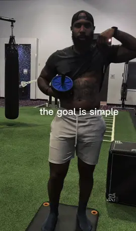 Abs aren’t built overnight—but I promise the wheel is worth it 💯 Here’s the real work ➡️ #fyp #viral #GymTok #fitnessjourney #absworkout #abwheel #coretraining #workoutmotivation #trending 